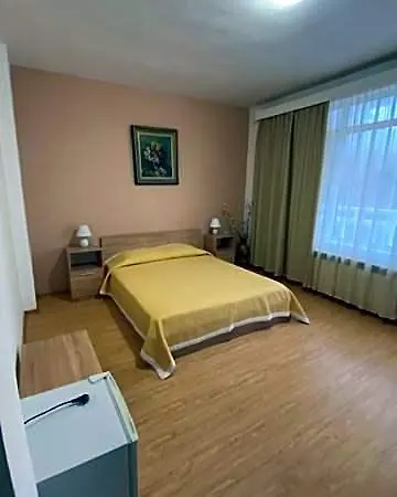Noy Готель Варна