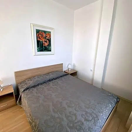 Noy Готель 3*